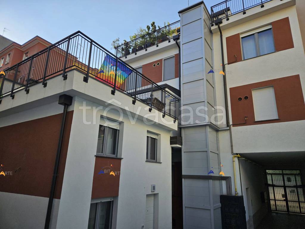 appartamento in affitto a Milano in zona Corvetto