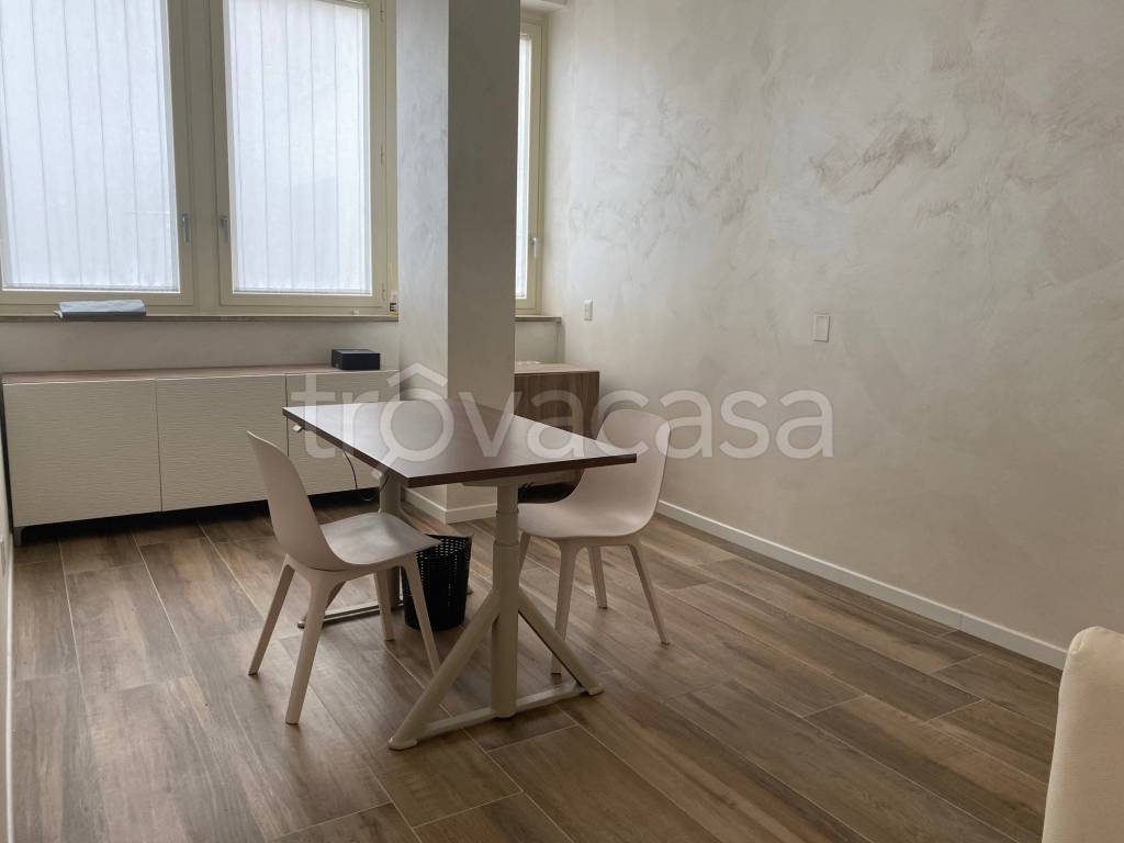 appartamento in affitto a Milano in zona Guastalla