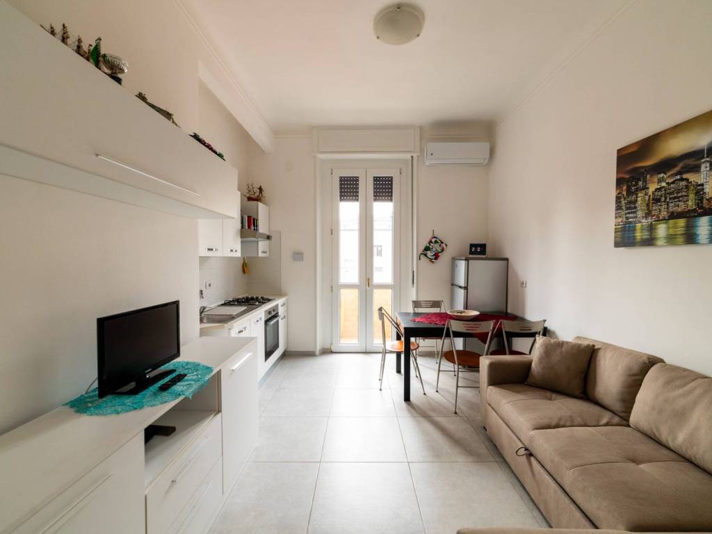 appartamento in affitto a Milano in zona Famagosta