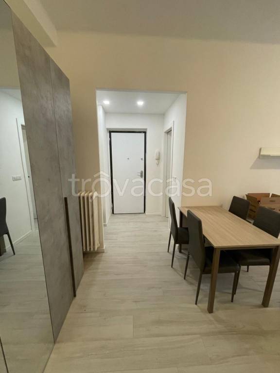 appartamento in affitto a Milano in zona Feltre