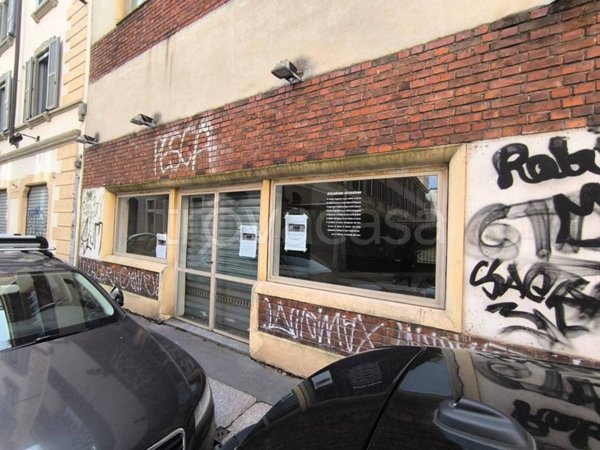 negozio in affitto a Milano in zona Solari