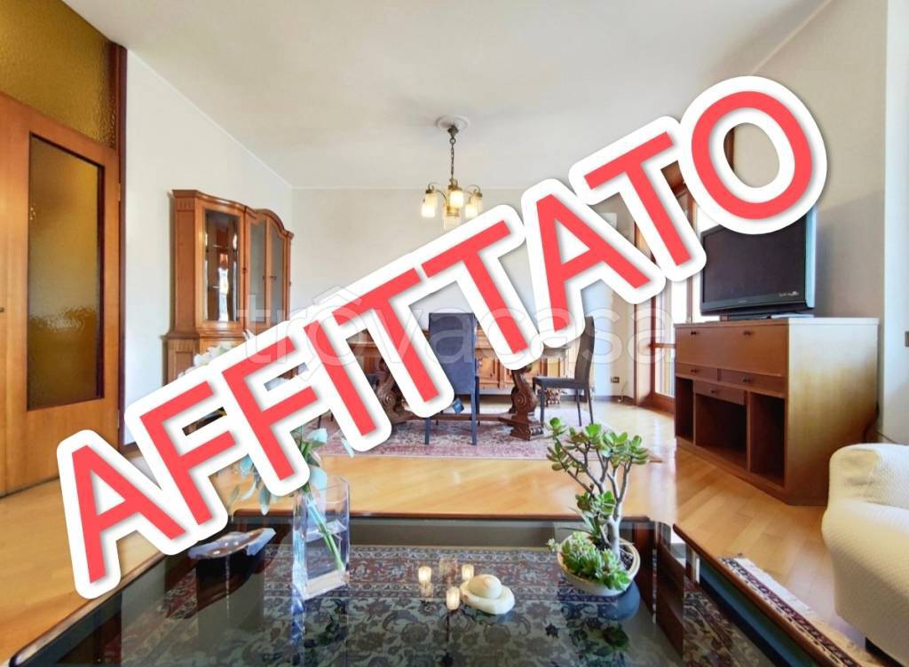 appartamento in affitto a Milano in zona Bande Nere