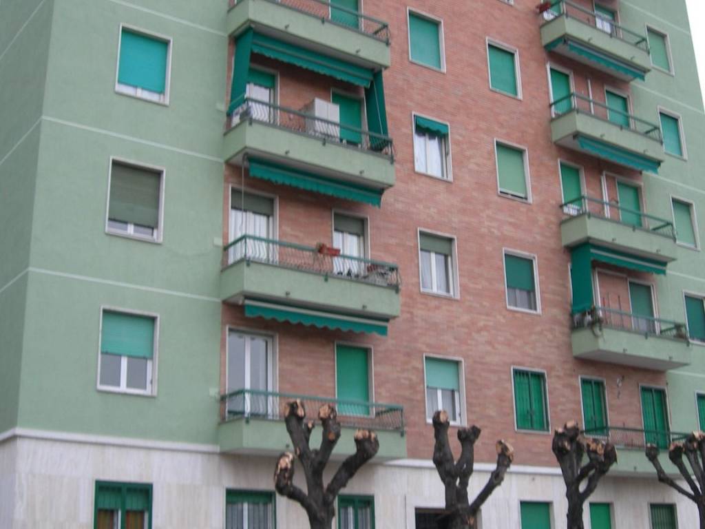 appartamento in affitto a Milano in zona Adriano