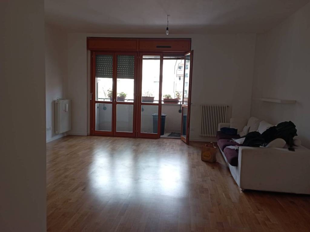 appartamento in affitto a Milano in zona Famagosta