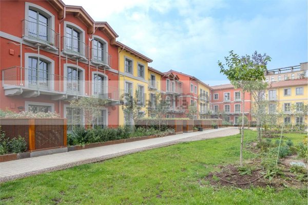 appartamento in affitto a Milano in zona Famagosta
