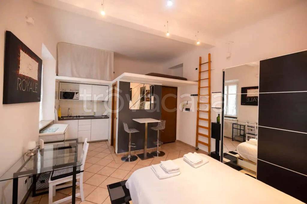 appartamento in affitto a Milano in zona Solari