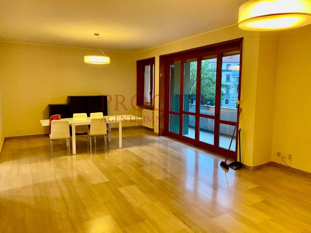 appartamento in affitto a Milano in zona Città Studi