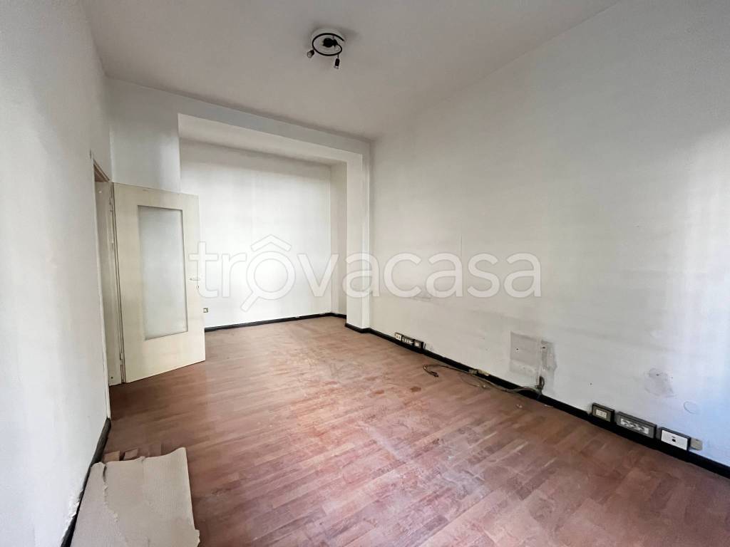 ufficio in affitto a Milano in zona Famagosta