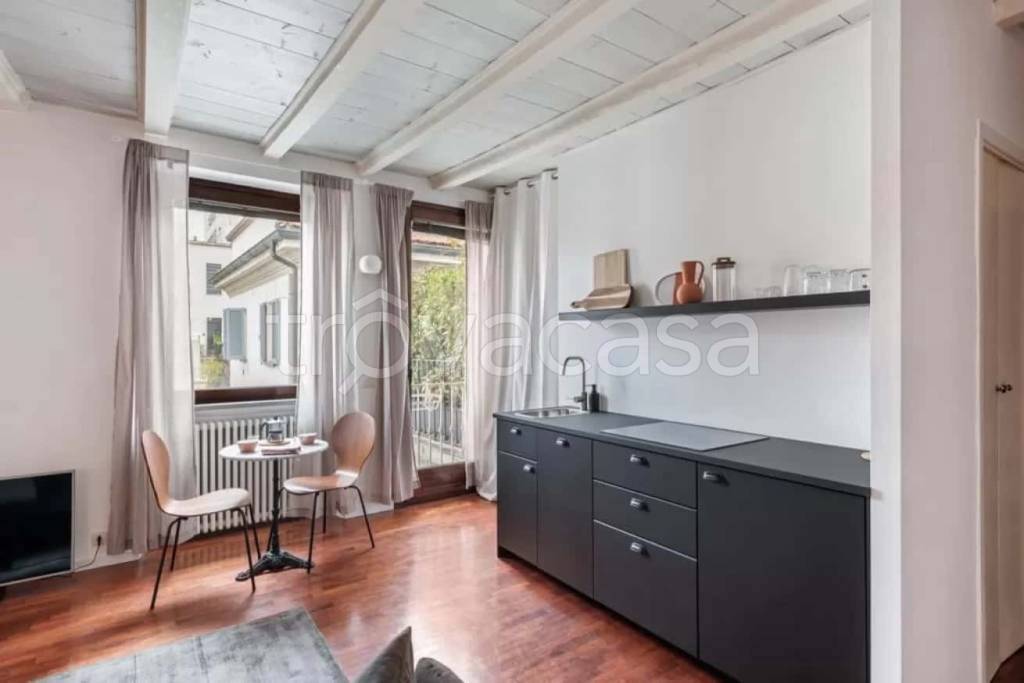 appartamento in affitto a Milano in zona Porta Genova