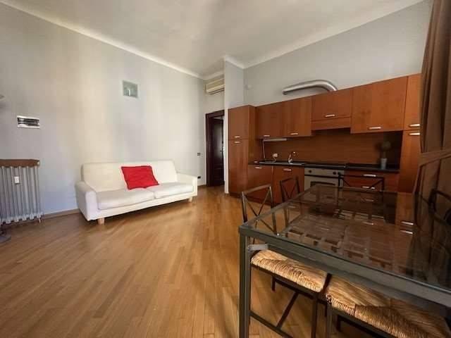 appartamento in affitto a Milano in zona Cinque Giornate