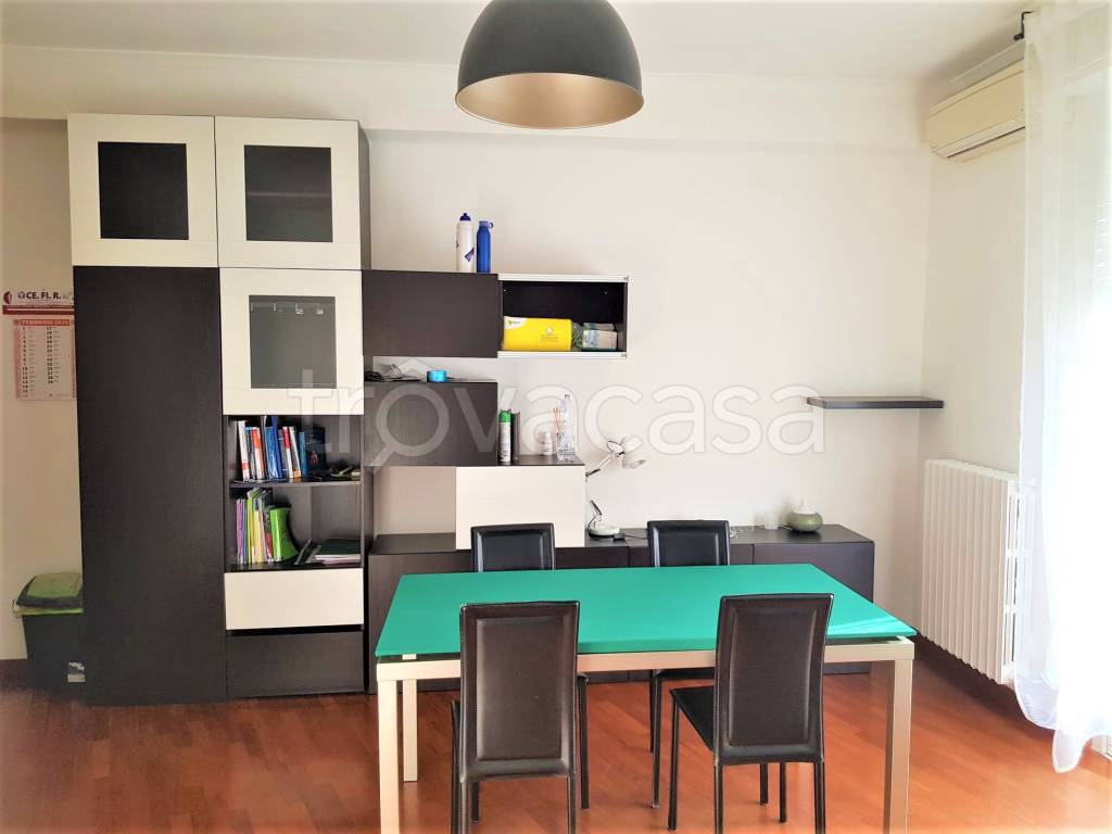 appartamento in affitto a Milano in zona Famagosta