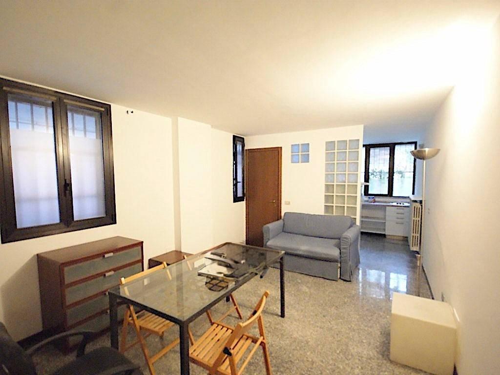 appartamento in affitto a Milano in zona Bocconi