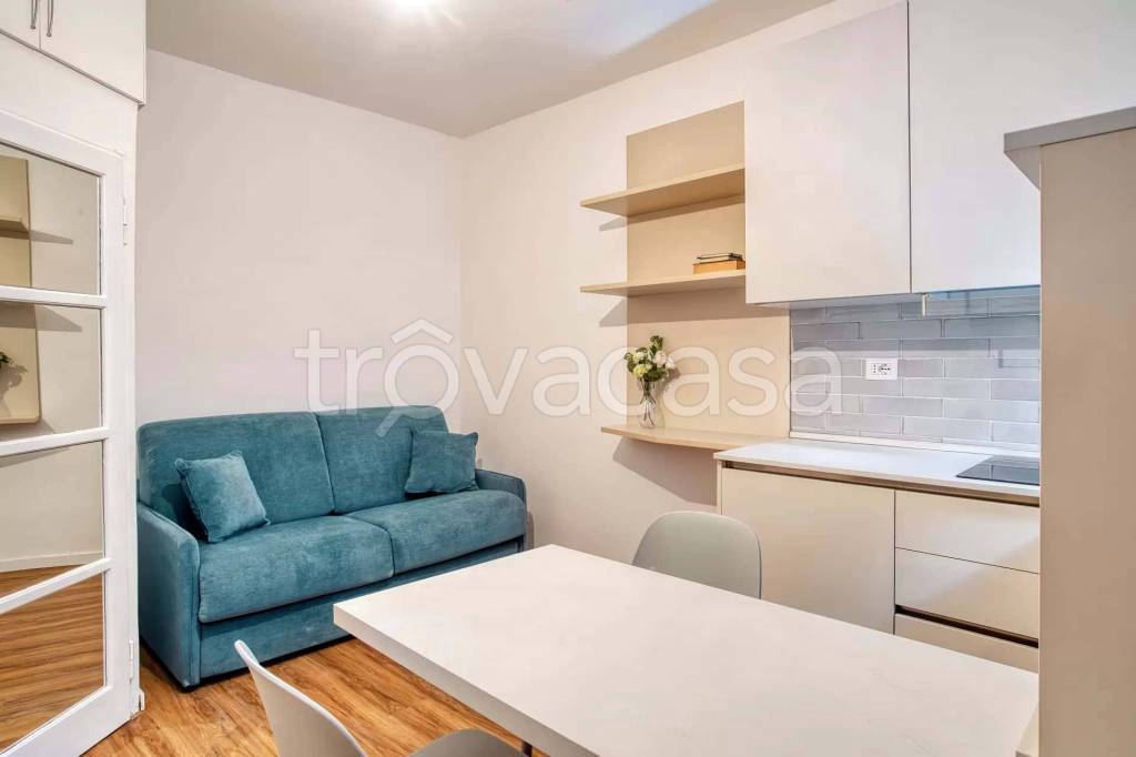 appartamento in affitto a Milano in zona Sant'Ambrogio