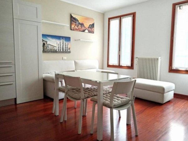 appartamento in affitto a Milano in zona Porta Genova
