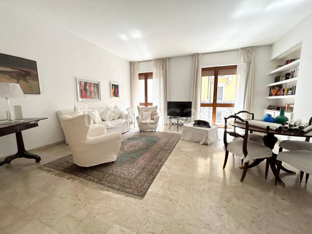 appartamento in affitto a Milano in zona Isola