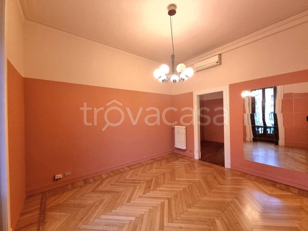 ufficio in affitto a Milano in zona Guastalla