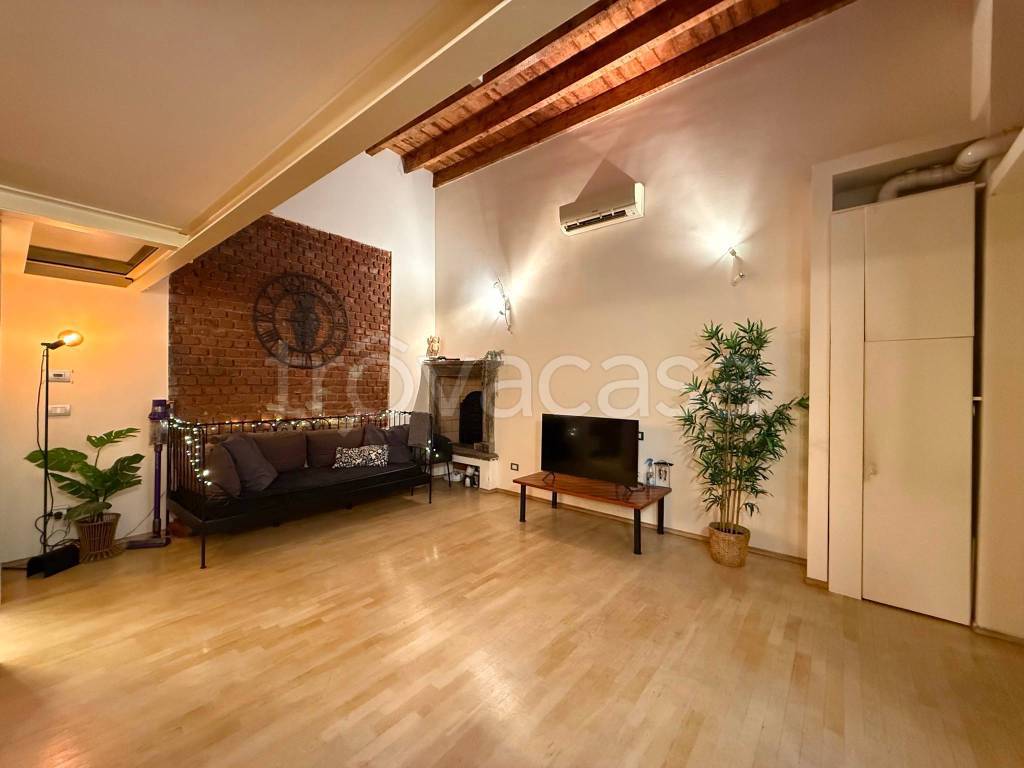appartamento in affitto a Milano in zona Porta Romana