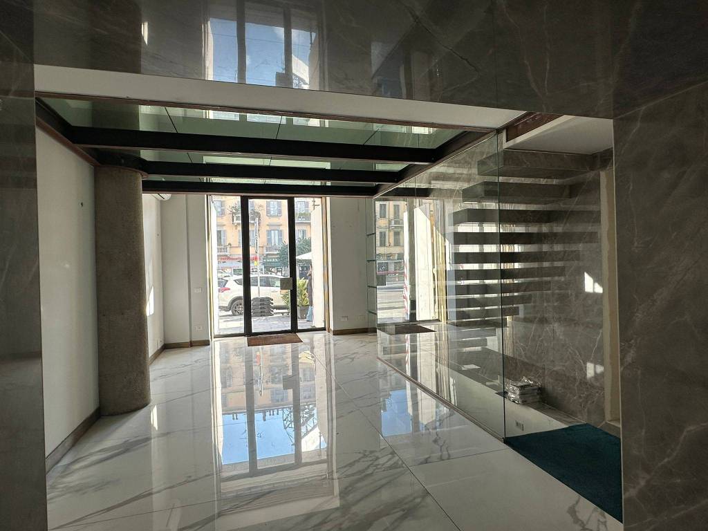 negozio in affitto a Milano in zona Centro Direzionale