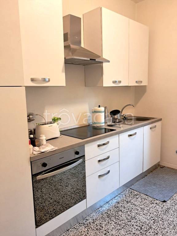 appartamento in affitto a Milano in zona Piazzale Lodi