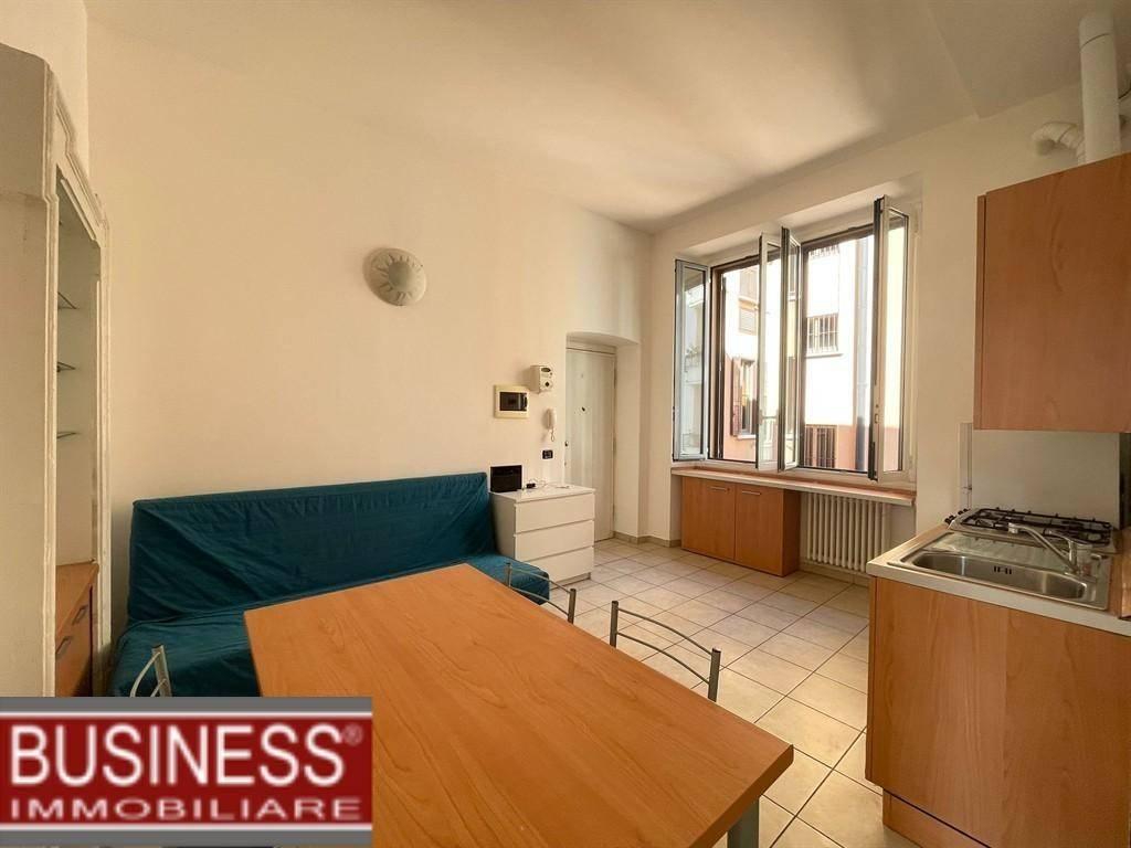 appartamento in affitto a Milano in zona Porta Genova