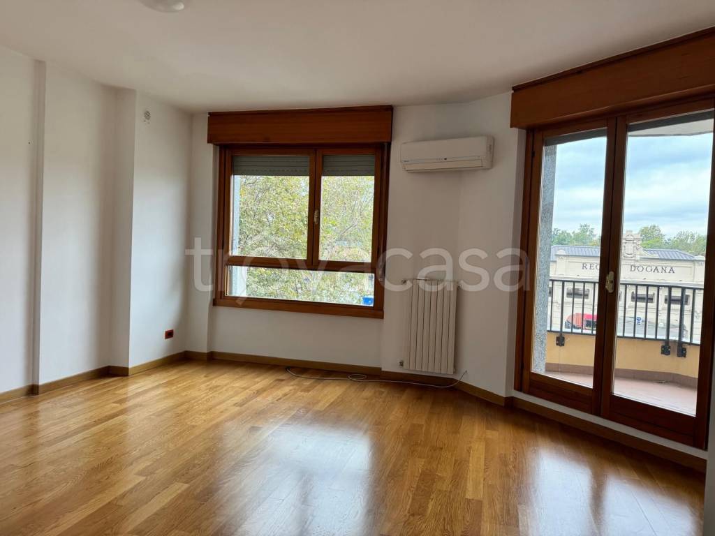 appartamento in affitto a Milano in zona Isola