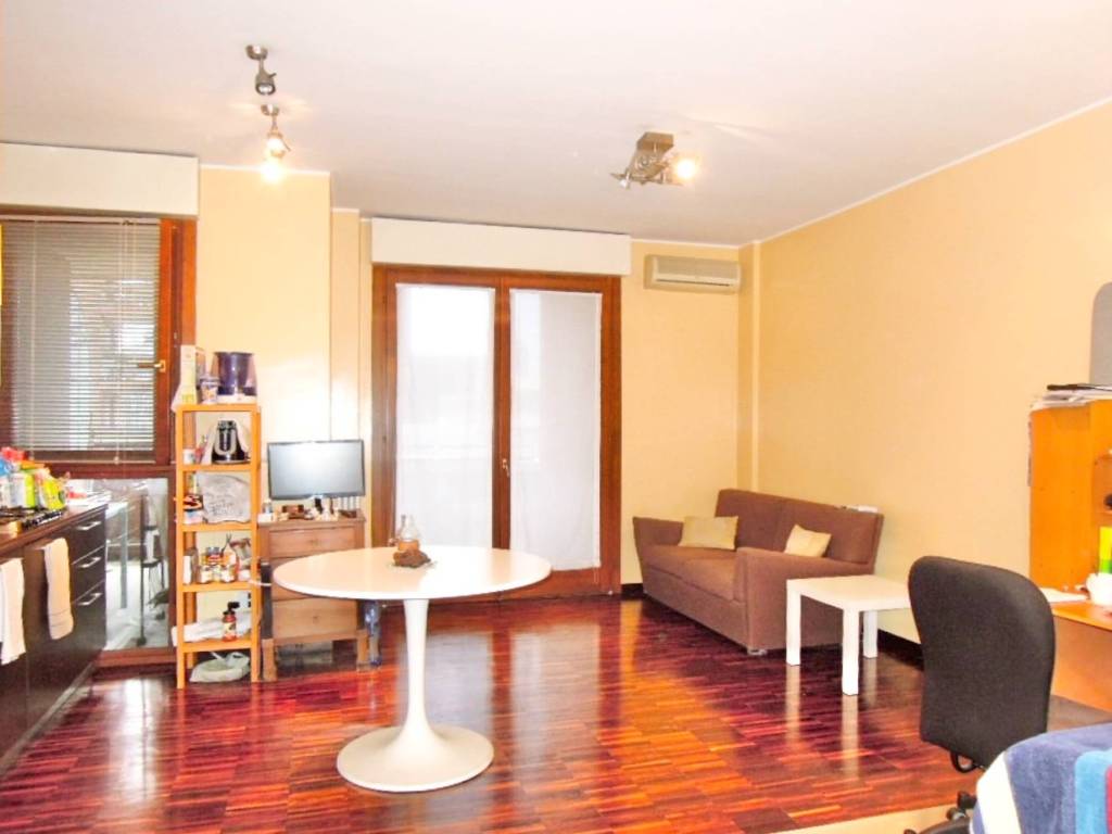 appartamento in affitto a Milano in zona Isola
