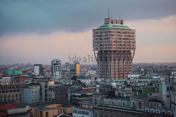 locale commerciale in affitto a Milano