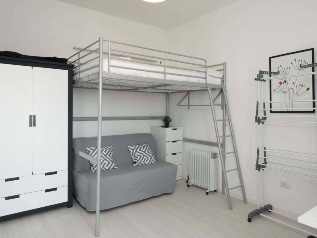 appartamento in affitto a Milano in zona Famagosta