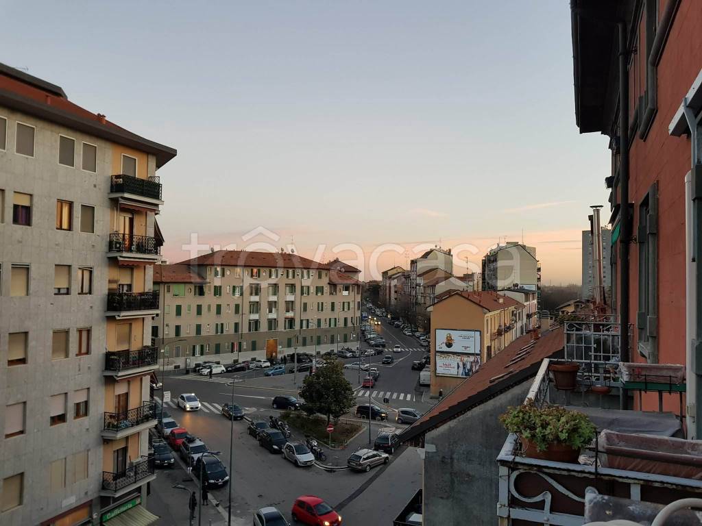 appartamento in affitto a Milano in zona Corvetto