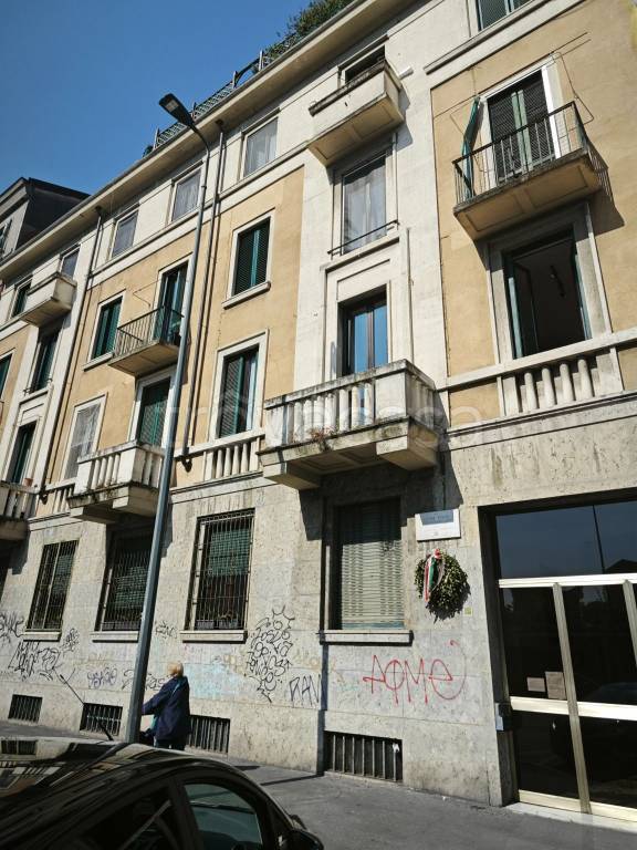 appartamento in affitto a Milano in zona Famagosta