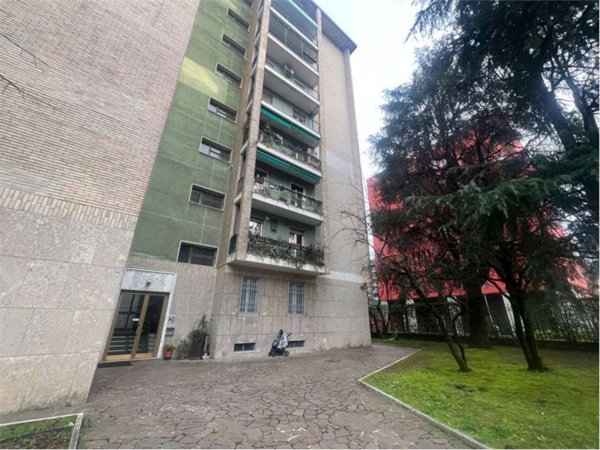 appartamento in affitto a Milano in zona Piazzale Lodi