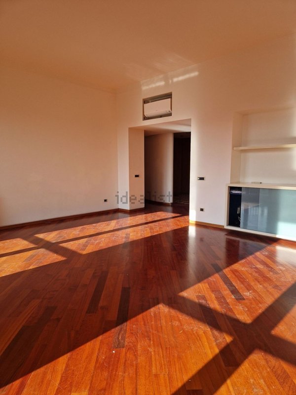 appartamento in affitto a Milano in zona Guastalla
