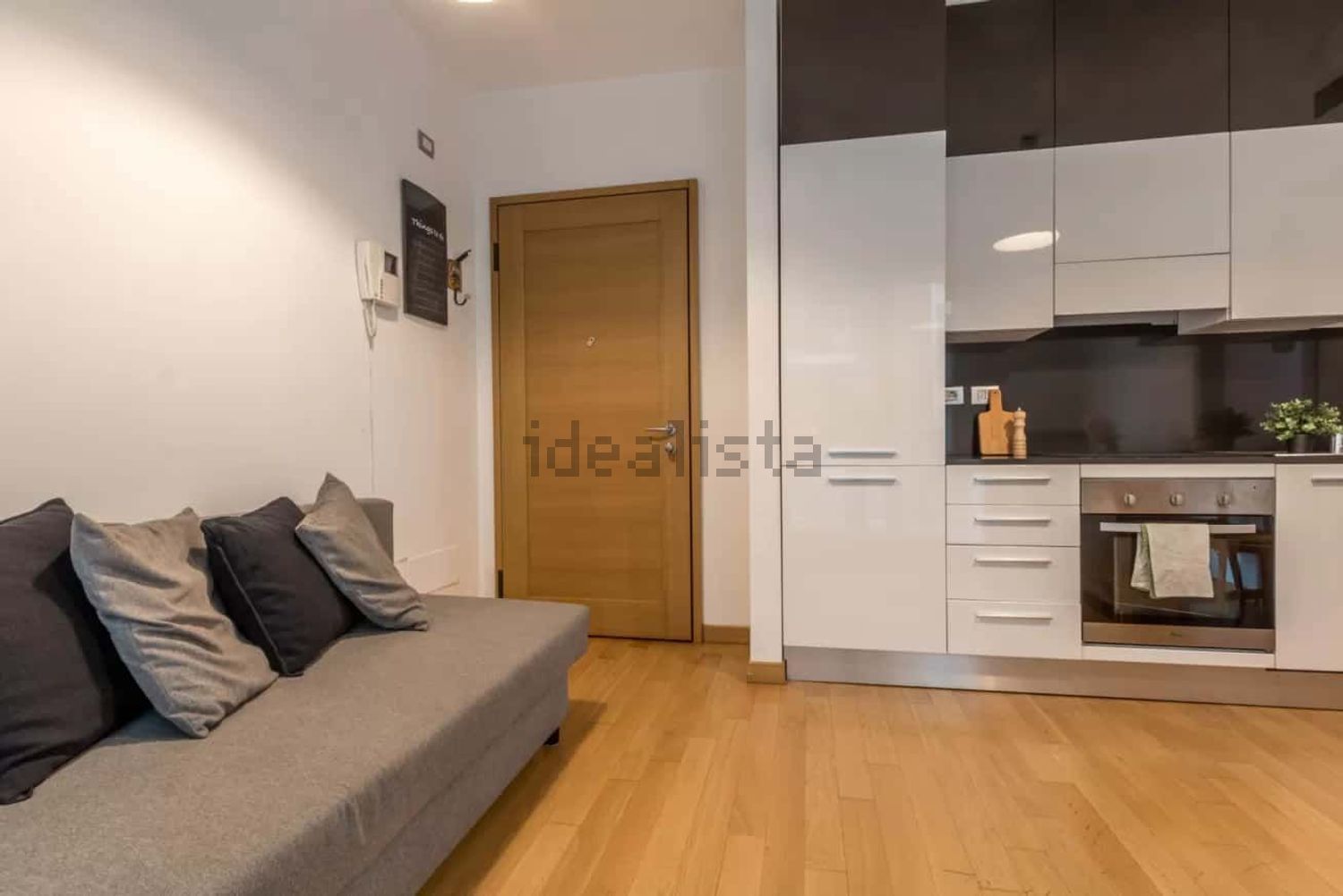 appartamento in affitto a Milano in zona Famagosta