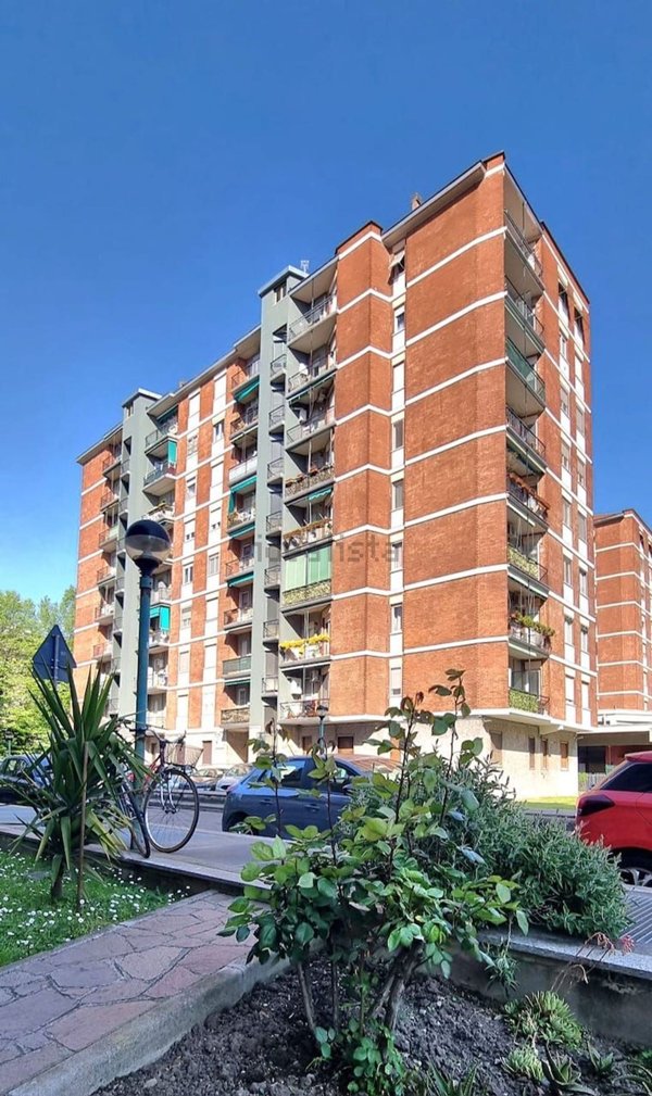 appartamento in affitto a Milano in zona Famagosta