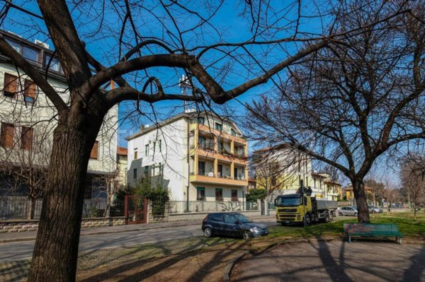 appartamento in affitto a Milano in zona Isola