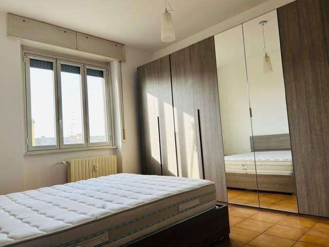 appartamento in affitto a Milano in zona Lorenteggio