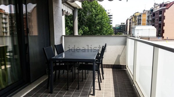appartamento in affitto a Milano in zona Lorenteggio