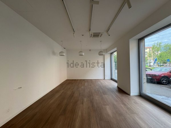 locale commerciale in affitto a Milano in zona Porta Romana
