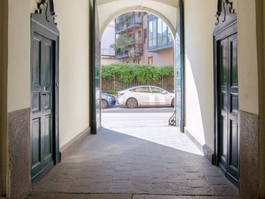 appartamento in affitto a Milano in zona Sant'Ambrogio
