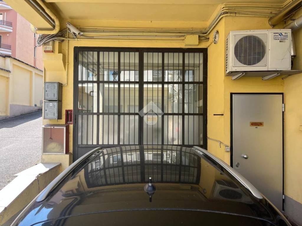 negozio in affitto a Milano in zona Vigentino