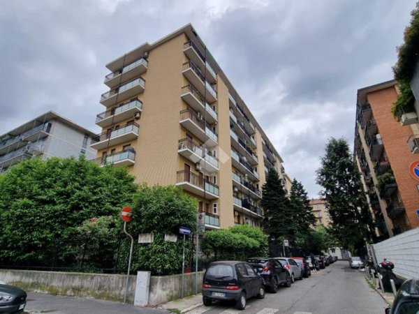 appartamento in affitto a Milano in zona Trenno