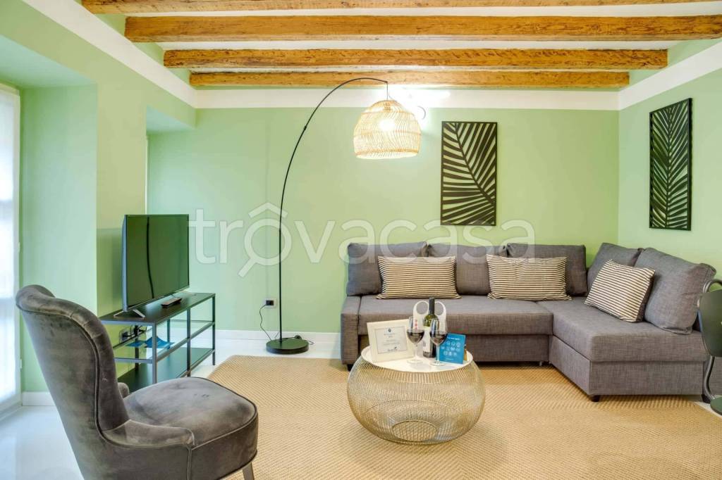 appartamento in affitto a Milano in zona Guastalla