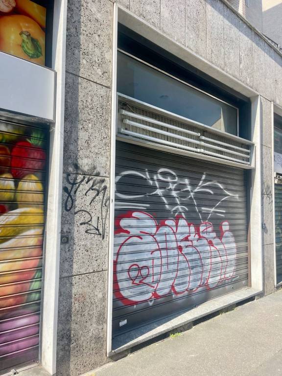 negozio in affitto a Milano in zona Piazzale Lodi