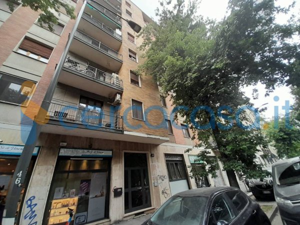 appartamento in affitto a Milano in zona Lorenteggio