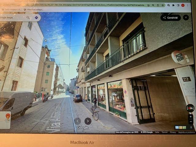negozio in affitto a Milano in zona Guastalla