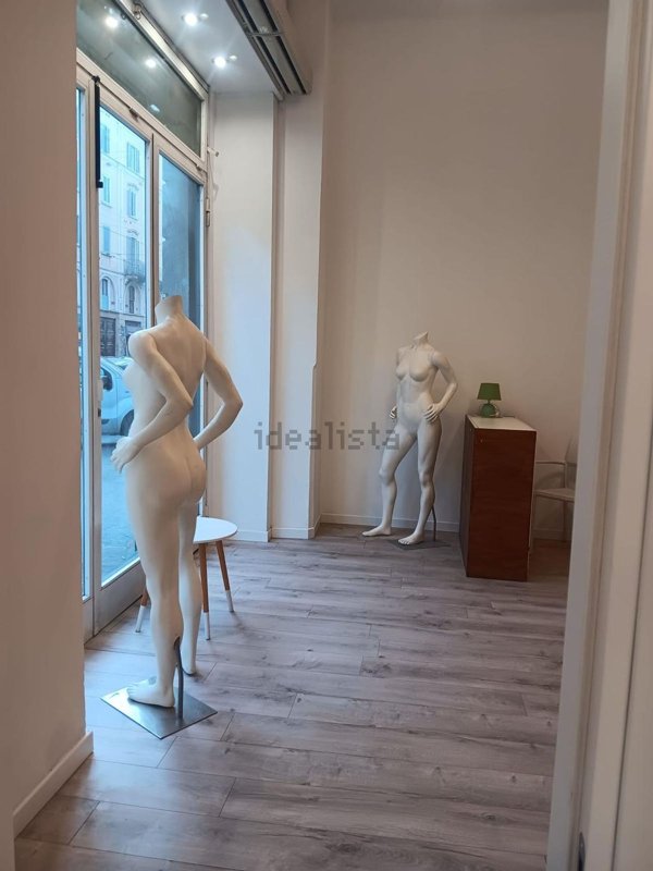 negozio in affitto a Milano in zona Porta Genova