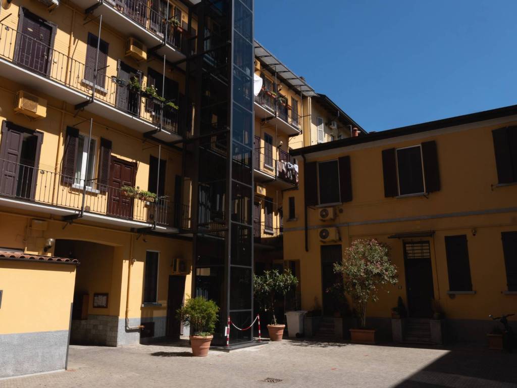 appartamento in affitto a Milano in zona Restocco Maroni