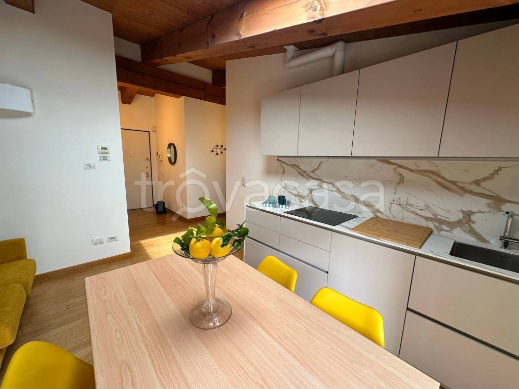 appartamento in affitto a Milano in zona Cagnola