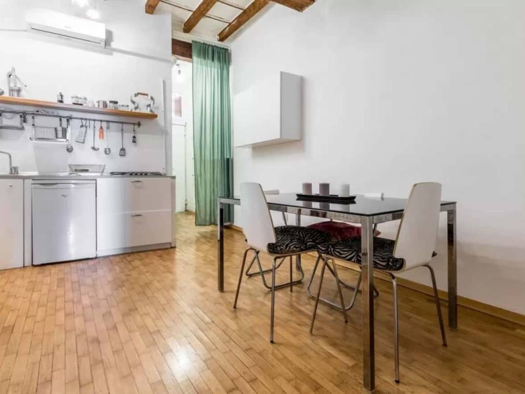 appartamento in affitto a Milano in zona Porta Genova