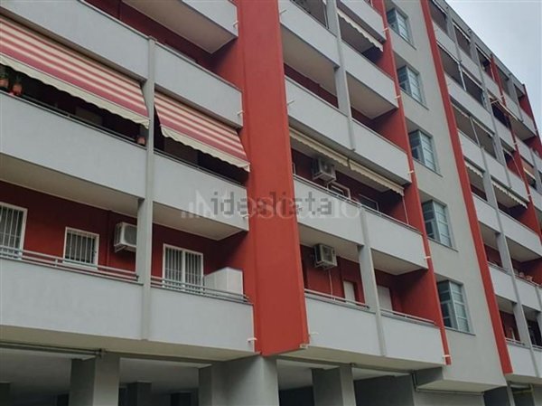 appartamento in affitto a Milano in zona Famagosta
